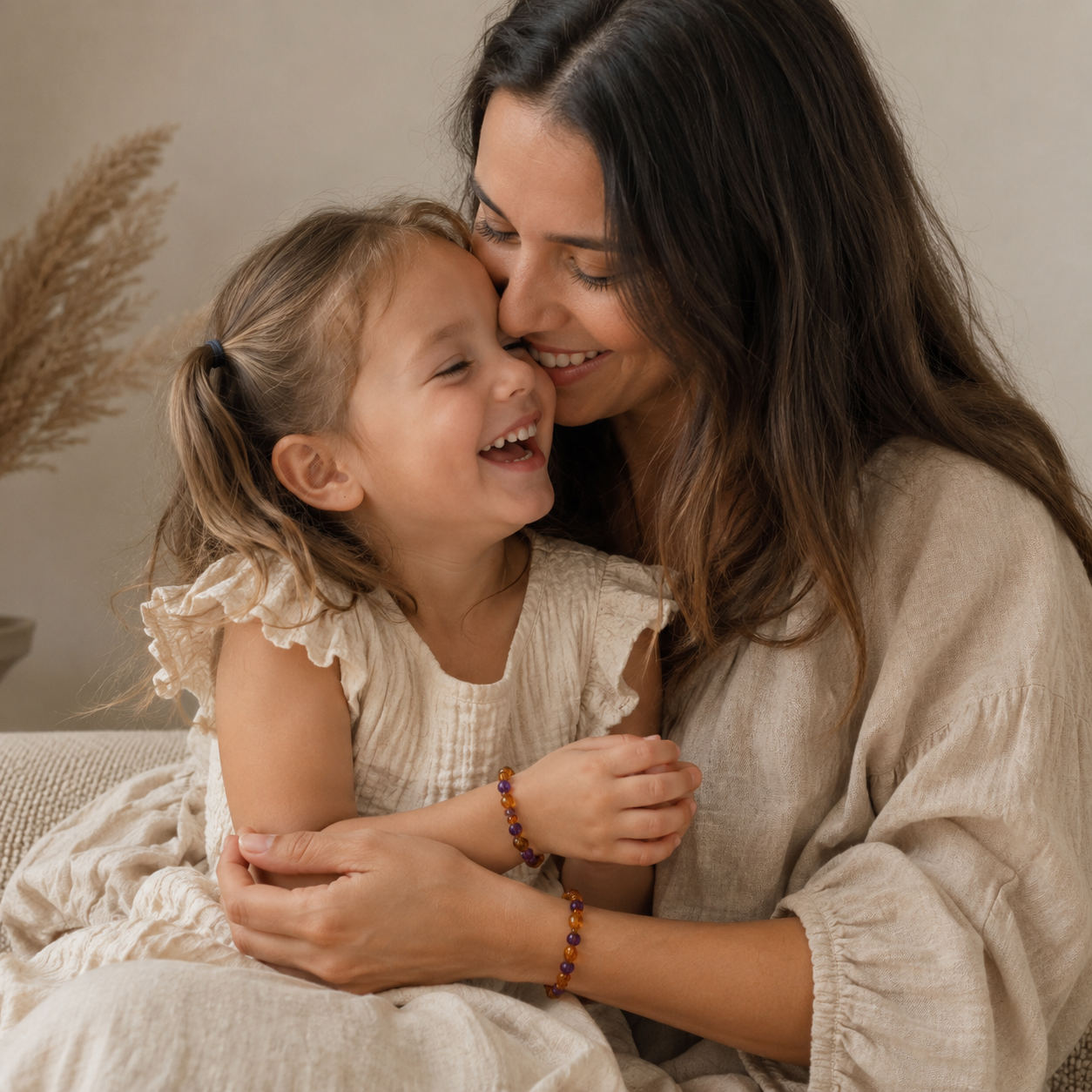 Matching armbandjes – Barnsteen & Amethist | Warmte & Rust