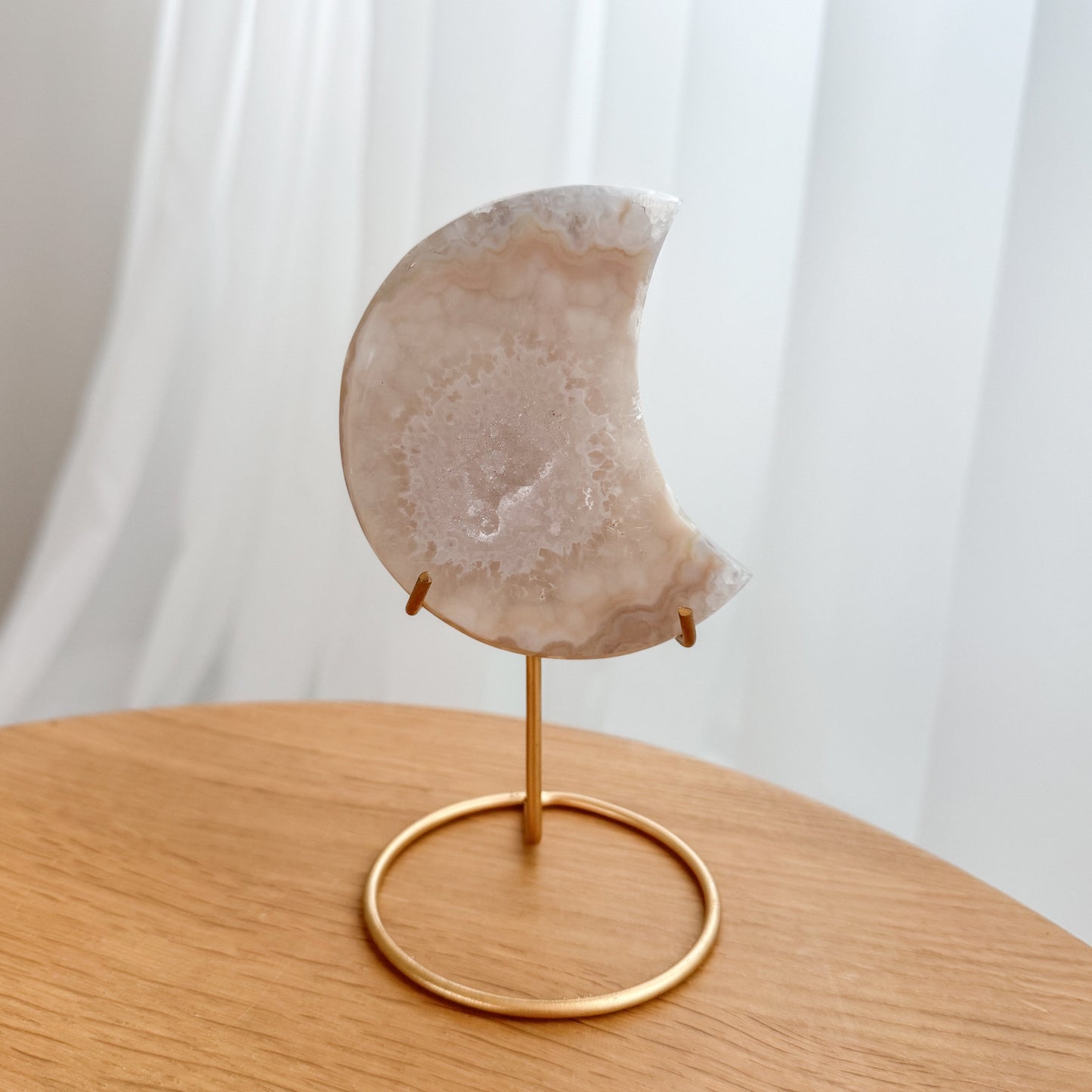 Druzy Agaat Maan op Standaard – rust & harmonie