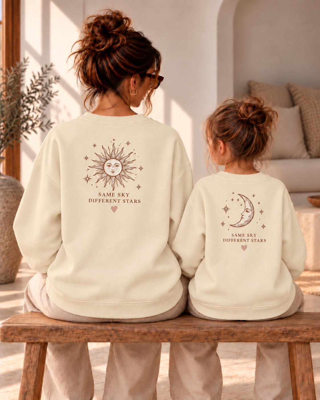 Trui Same Sky Different Stars Maan - Ivory (mini)